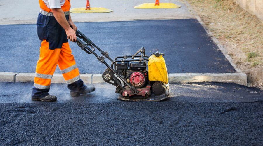 Professional gutter cleaning in Creighton, PA